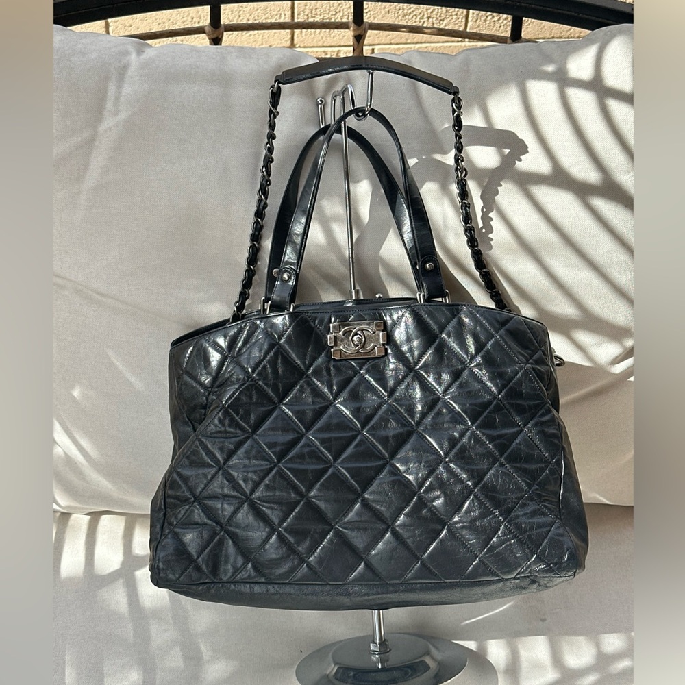 Chanel Black Quilted Le Boy Shopper tote recently - Picture 12 of 12